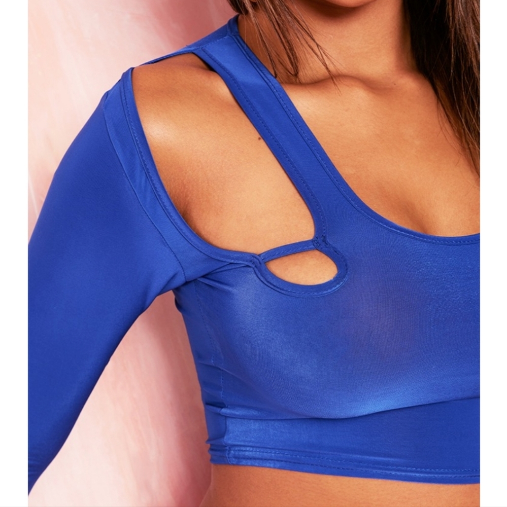 Prettylittlething Bright Blue Slinky Cut Out Long Sleeve Crop Top - Picture 2 of 6